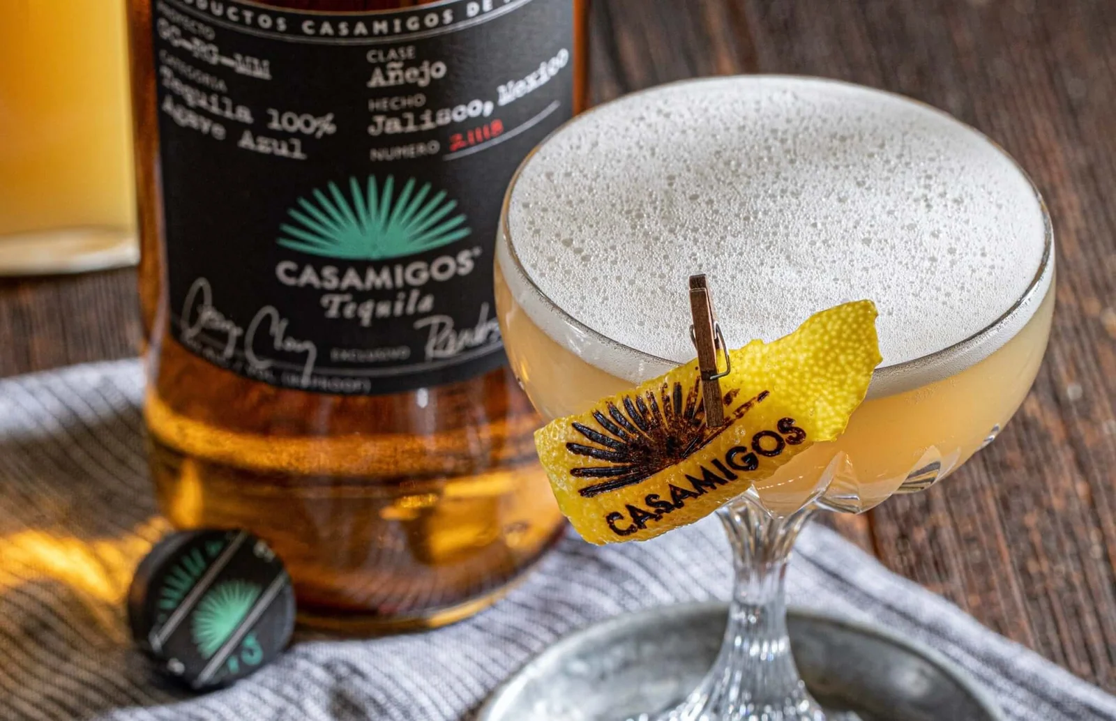 Casamigos Añejo Tequila - Image 2